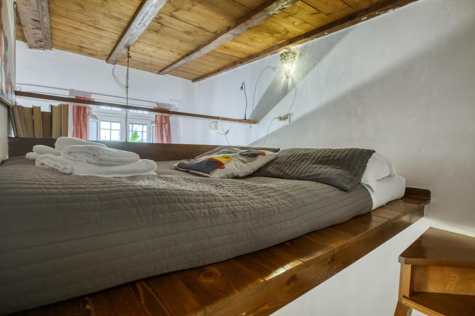 Santa Maria Maggiore Apartment Рим Екстер'єр фото